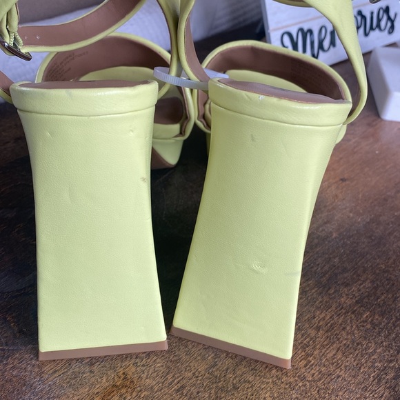 Abound Tracy size 8 Nordstrom platform block heel wrap sandals neon green yellow - Picture 5 of 6